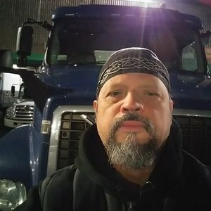 Meet your Posher, Santos